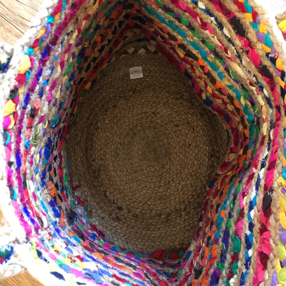 Francesca’s Straw Boho Tote Bag - Picture 5 of 10